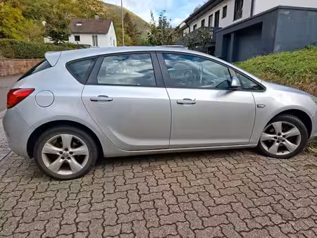 Opel Astra 