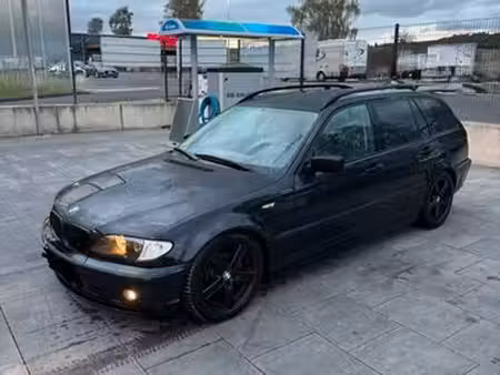 BMW Série 3 318i 105