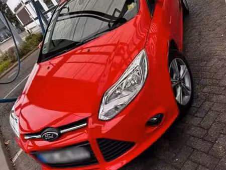 Ford Focus 1.0 125