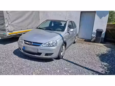 Opel Corsa 1.8 125 GSI