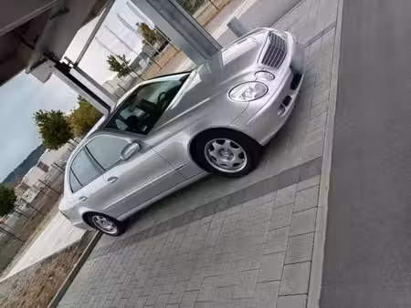 Mercedes-Benz Classe E E 200 2.1 122