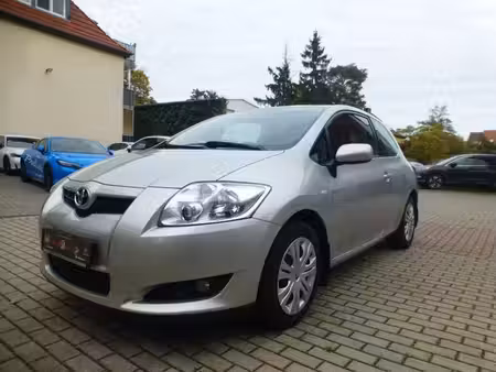 Toyota Auris 1.6 124 Sol