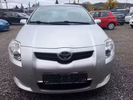 Toyota Auris 1.4 97