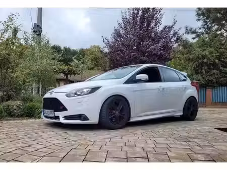 Ford Focus ST 2.0 EcoBoost 250