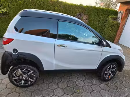 Aixam Crossover 