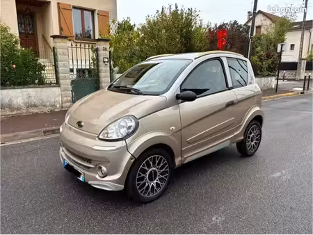 Microcar MGO 