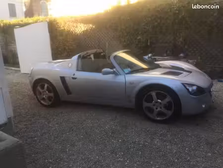 Opel Speedster 2.2 147