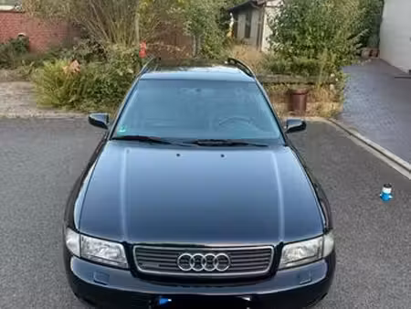 Audi A4 V6 2.8 193