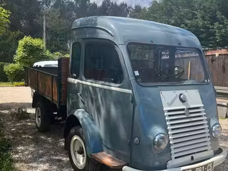 Renault Goelette 