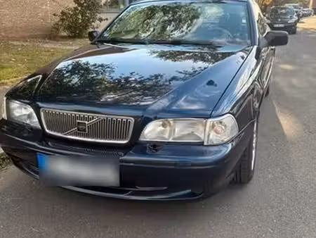 Volvo C70 2.3
