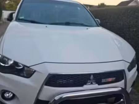 Mitsubishi Outlander 2.3 177 4x4