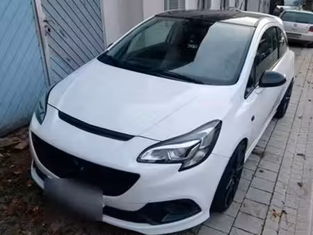 Opel Corsa OPC 1.6 207 OPC Line