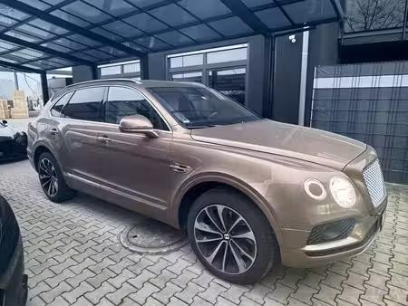 Bentley Bentayga W12 6.0 608