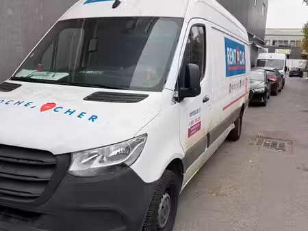Mercedes-Benz Sprinter 143
