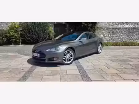 Tesla Model S 90d 428 4x4