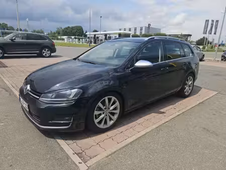 Volkswagen Golf 2.0 TDI 110 Cup 4Motion