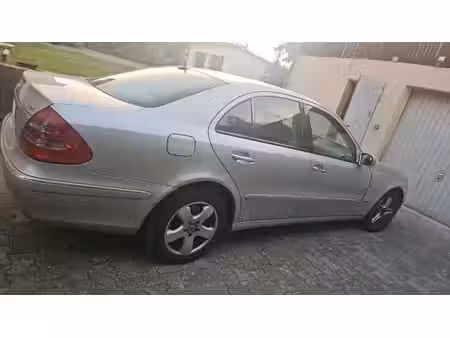 Mercedes-Benz Classe E E 220 2.1 150