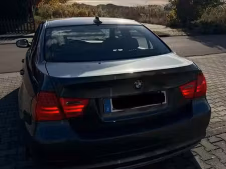 BMW Série 3 318i 2.0 143