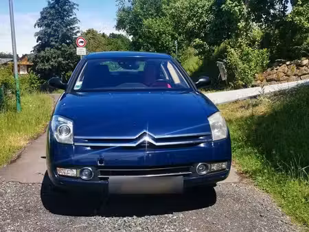 Citroën C6 V6 2.7 HDi 208