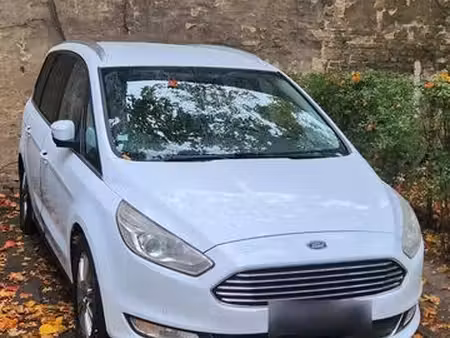Ford Galaxy Titanium