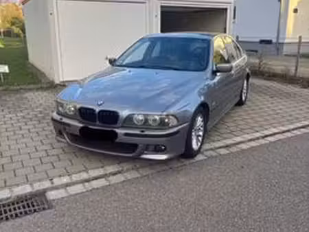 BMW Série 5 535i 3.5 235