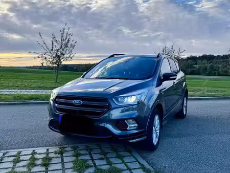 Ford Kuga 1.5 EcoBoost 150 ST Line