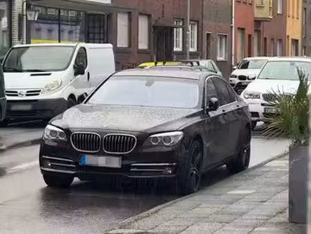 BMW Série 7 730d 3.0 258