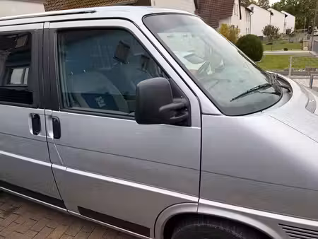 Volkswagen Transporter T4 2.5 TDI 102
