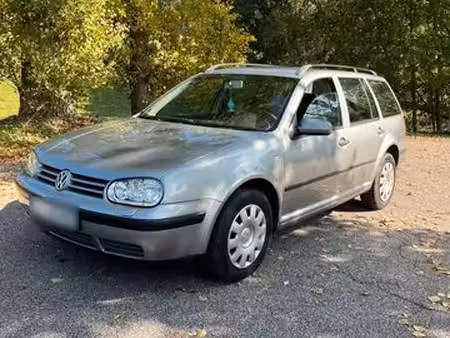 Volkswagen Golf 1.6 105