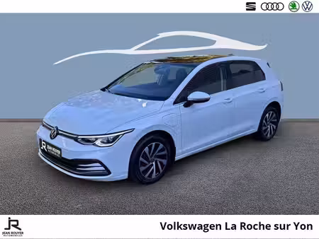 Volkswagen Golf 1.4 eTSI 204 Style