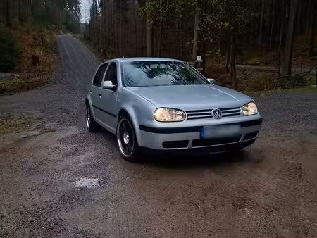 Volkswagen Golf 2.0