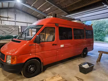 Volkswagen Transporter T4 2.4 75