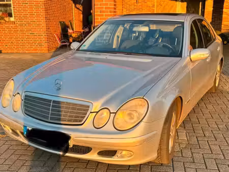 Mercedes-Benz Classe E E 200