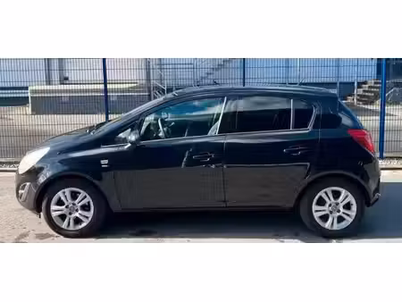 Opel Corsa 1.4 87 Satellite