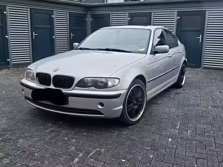 BMW Série 3 320i 2.2 170