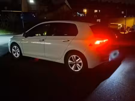 Volkswagen Golf 1.0 TSI 110