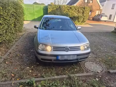 Volkswagen Golf 2.0 TDI 116