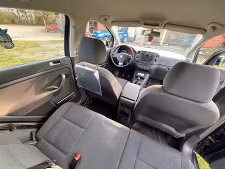 Volkswagen Golf 2.0 TDI 110