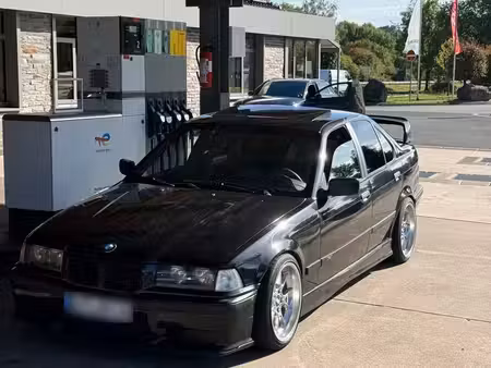 BMW Série 3 323i 2.5 170