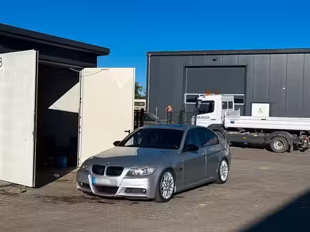 BMW Série 3 325i 2.5 218