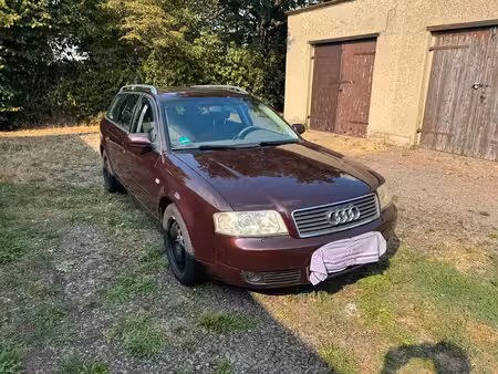 Audi A6 V6 2.4 170