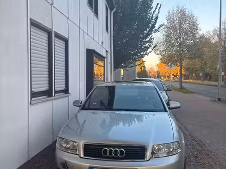 Audi A4 2.0 130