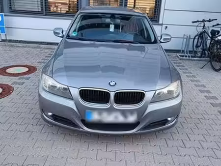 BMW Série 3 318i 2.0 143