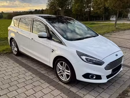 Ford S-Max 2.0 TDCi Titanium