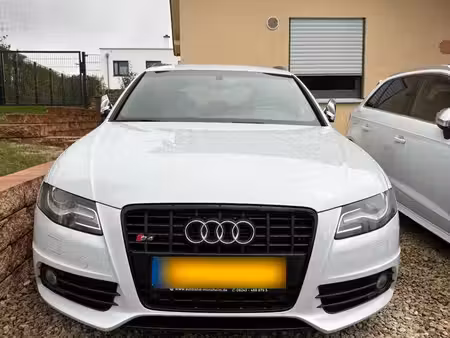 Audi A4 S4 V6 3.0 TFSI 333 quattro