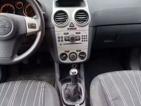 Opel Corsa 1.2 80
