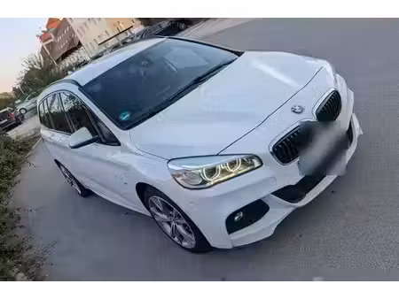 BMW Série 2 216d 1.5 116
