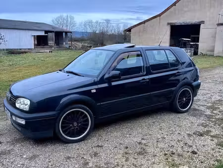 Volkswagen Golf VR6 V6 2.8 174