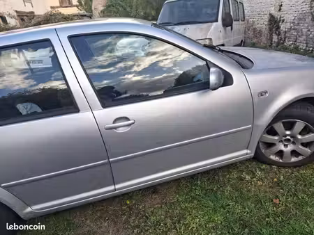 Volkswagen Golf 1.9 TDI 105