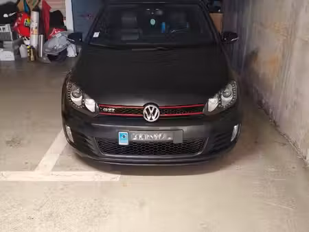 Volkswagen Golf GTI 2.0 TSI 210